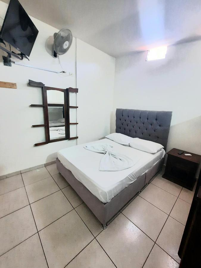 San Gil Tours Hostal מראה חיצוני תמונה