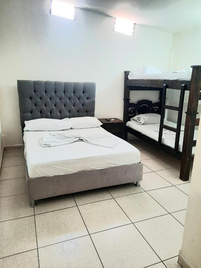 San Gil Tours Hostal מראה חיצוני תמונה